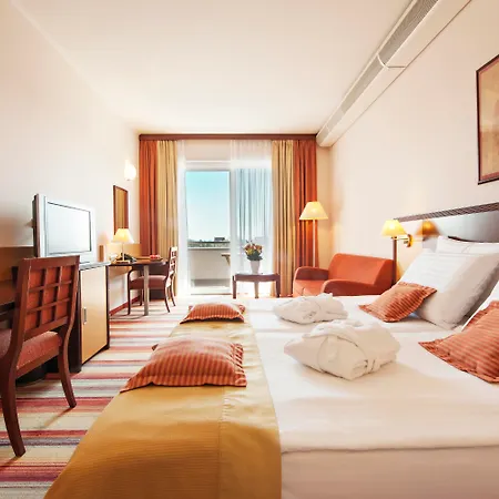 호텔 Grand Primus - Terme - Sava & 4*